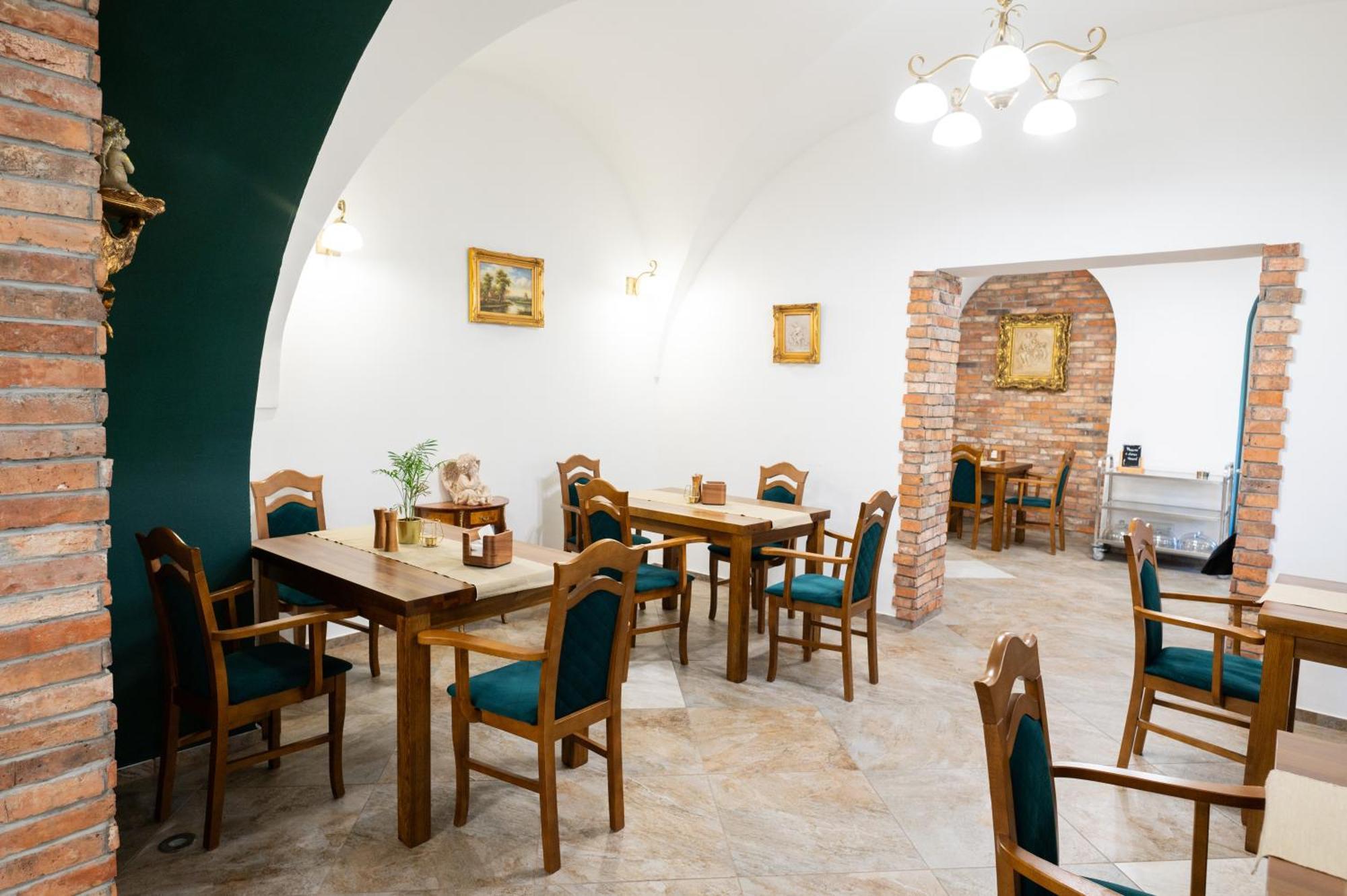 Pokoje Goscinne Dom Sw. Szymona Krakow Bagian luar foto