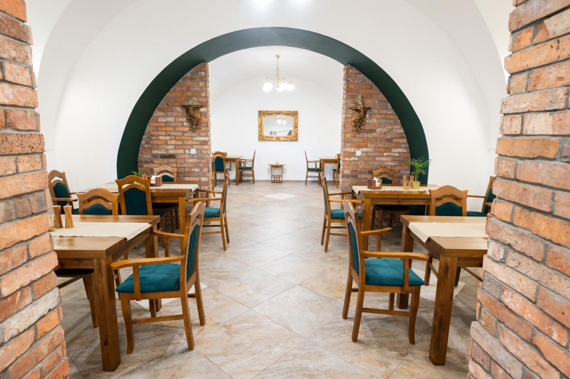 Pokoje Goscinne Dom Sw. Szymona Krakow Bagian luar foto